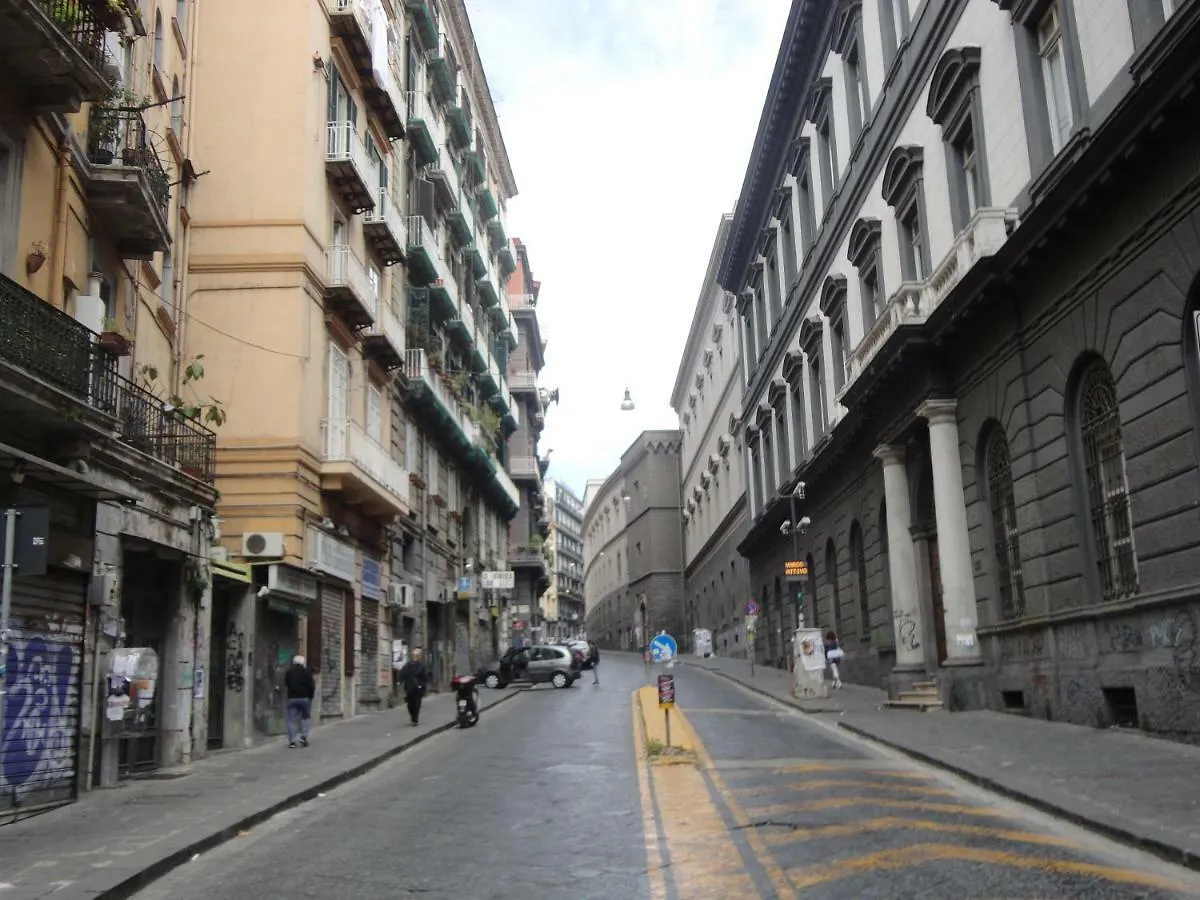 Mezzocannone Holiday House Napoli
